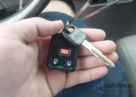 2006 Ford F250 Super Duty из США, поврежденный, VIN 1FTSW21P36EA64169